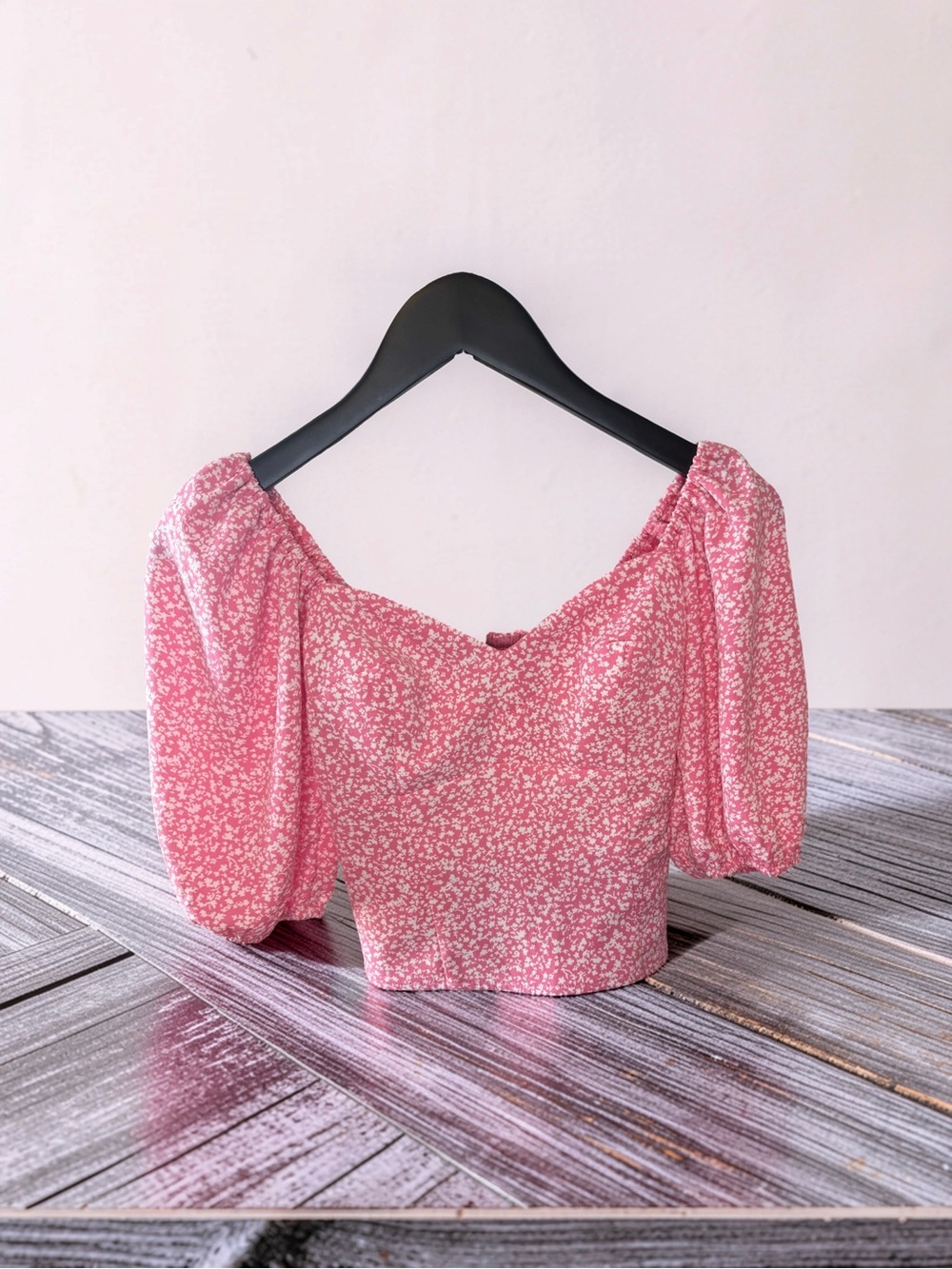 Abercrombie & Fitch Pink Floral Puff-Sleeve Crop Top